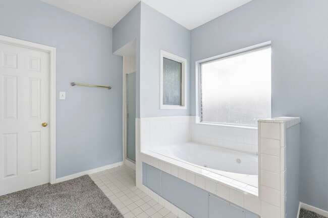 Photo - 3311 Whitebud Dr