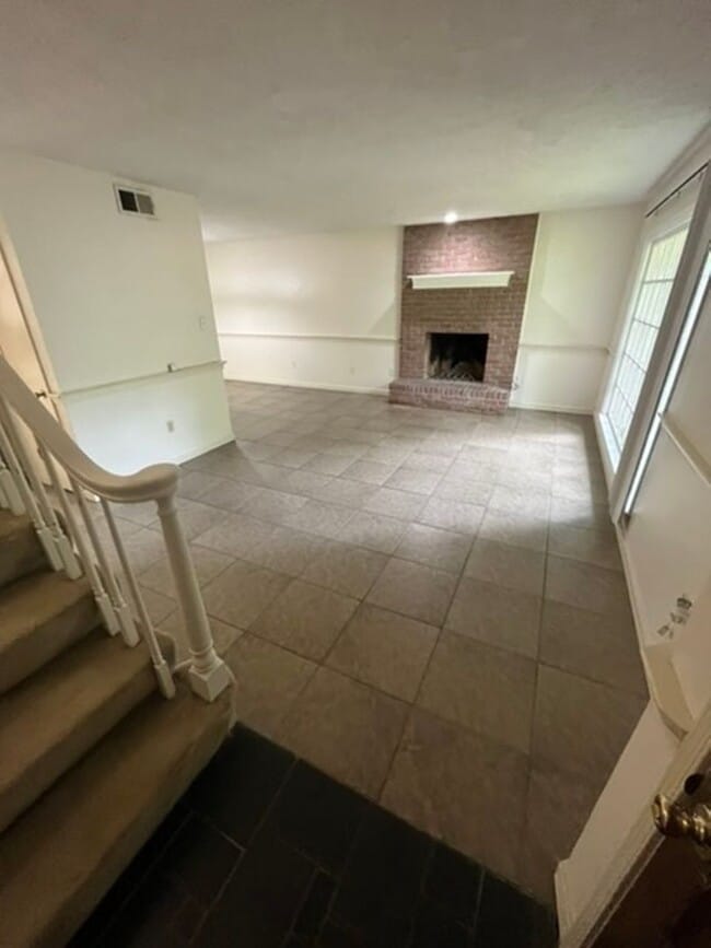 Photo - Linden - 1223/1225 Unit 1225