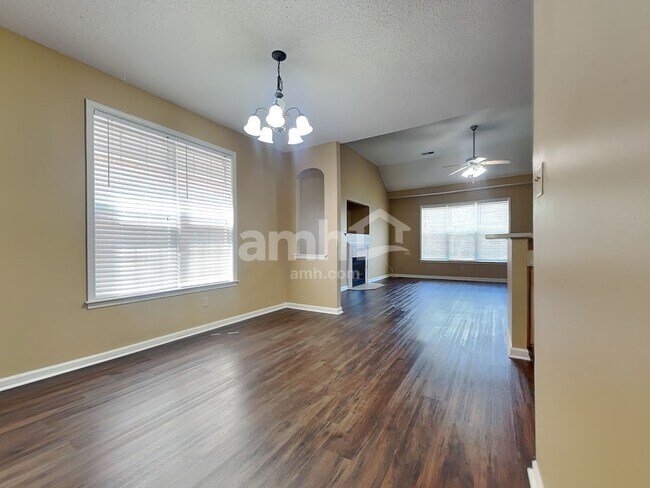 Photo - 8739 Overcup Oaks Dr