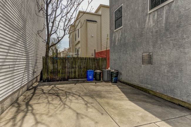 Photo - 4417 Manayunk Ave