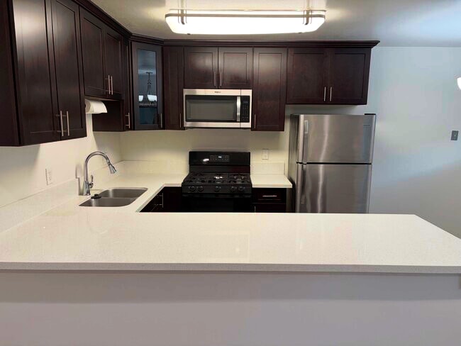 Kitchen - 278 E Washington Blvd
