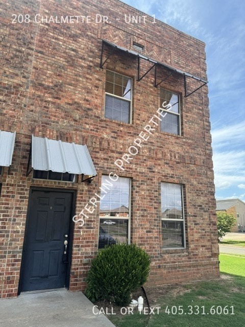 Building Photo - 208 Chalmette Dr Unit 1