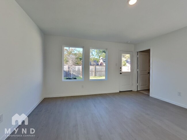 Photo - 1737 Lofty Cedar Ct