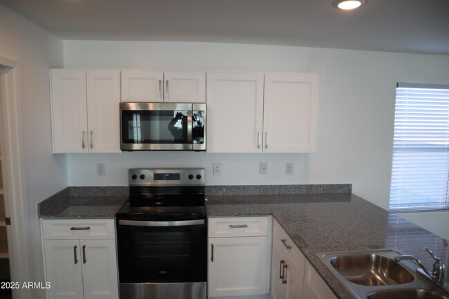 Photo - 1267 W Flowstone Trl