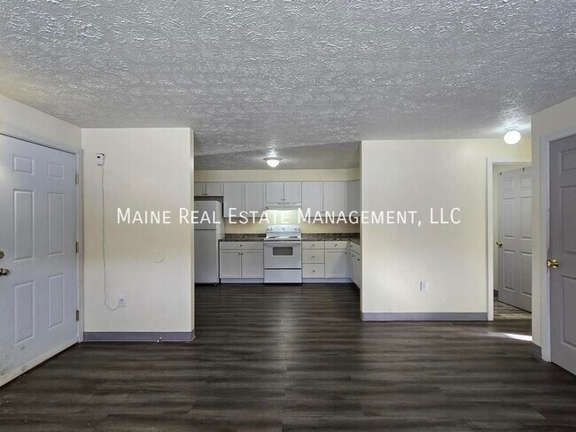 Photo - 16 Hillside Ln Unit 1