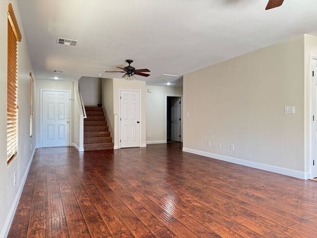 Photo - 4 Bedrooms, Den, and Loft
