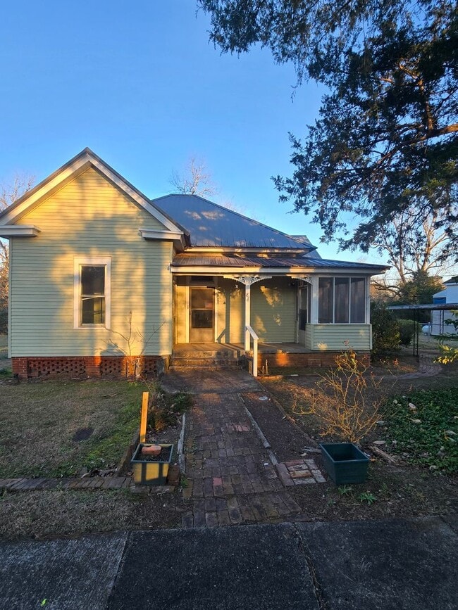 Photo - Charming and affordable