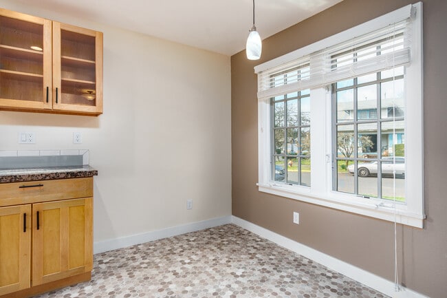 Photo - Beautiful Remodeled 1 Bed/1 Bath Home Close to Campus, Shopping, Restaurants, Parks & More!