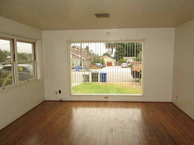 Photo - 1844 McCollum St