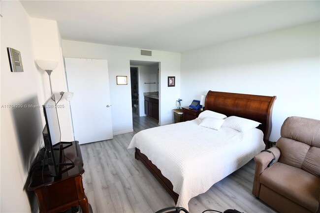 Photo - 13700 SW 11th St Condo
