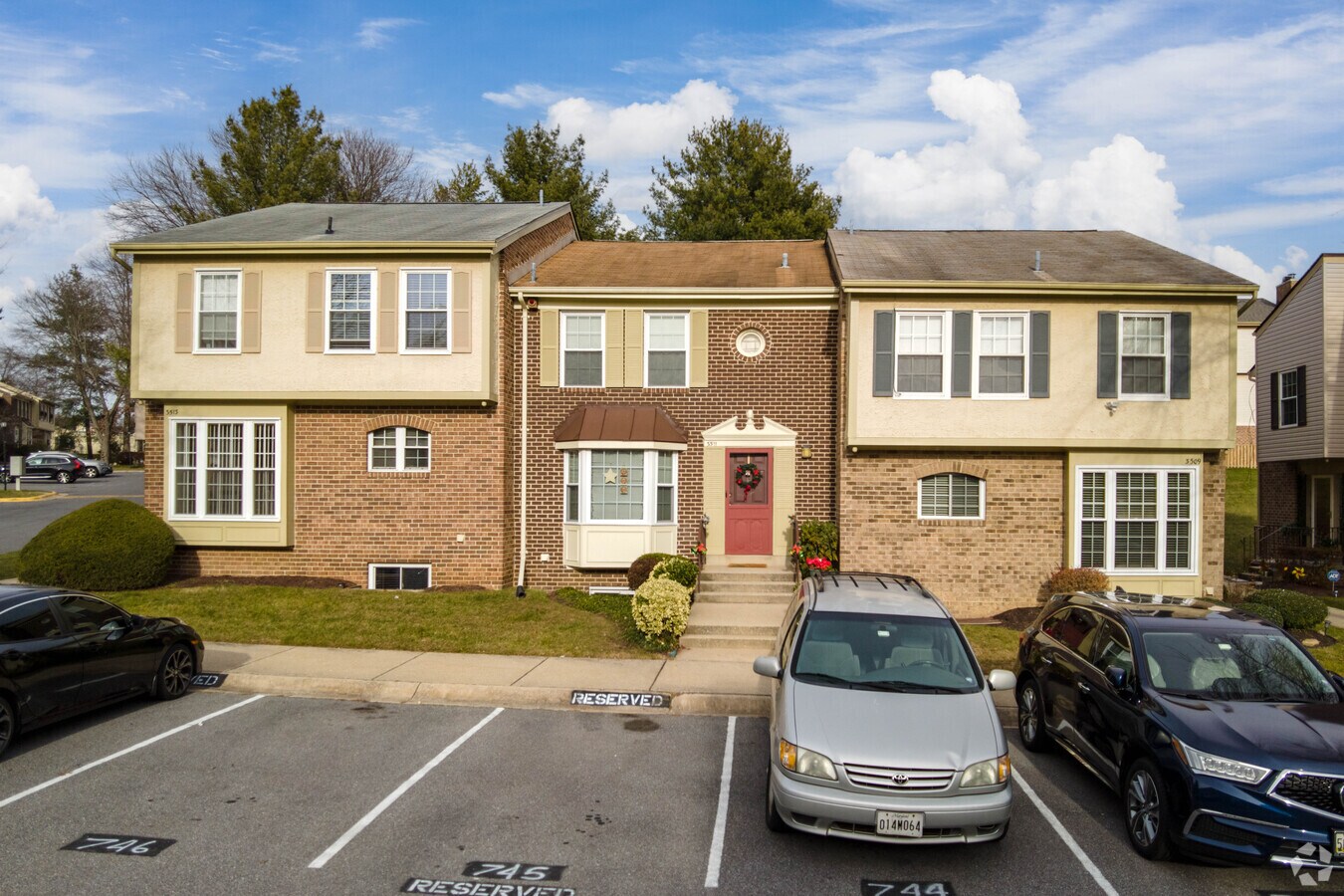 Photo - Oxford Crossing Condominium