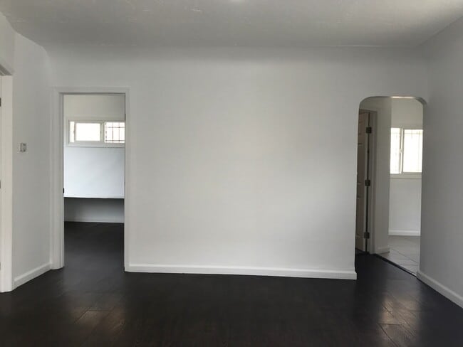 Photo - 3926 W 28th St Unit 3926 1/2 W 28th St