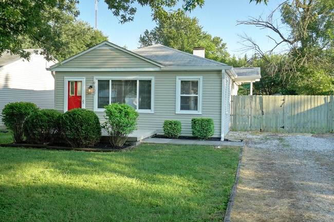 Photo - 9137 Hibben Ave