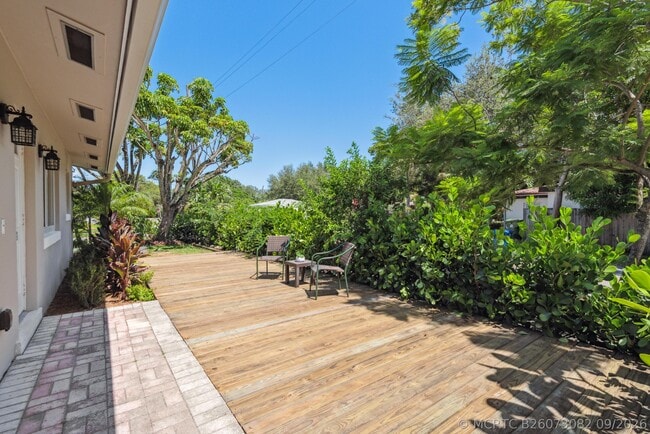 Photo - 1621 SW 8th Ave
