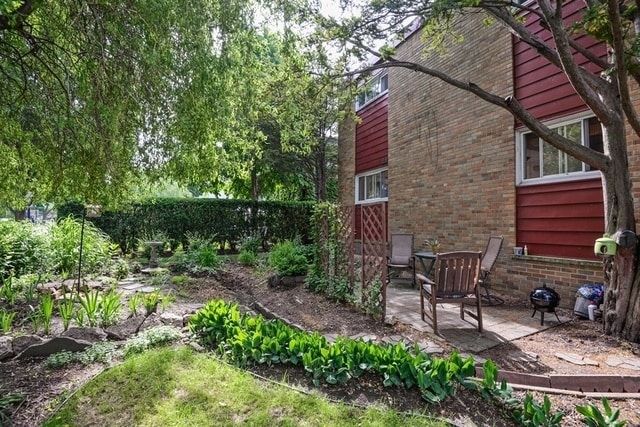 Photo - 1614 Main St