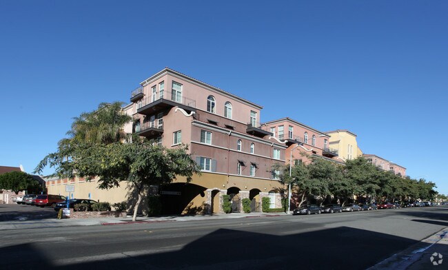 Photo - La Boheme Apartments