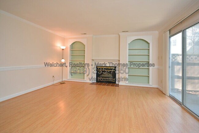 425 Summerwalk Cir
