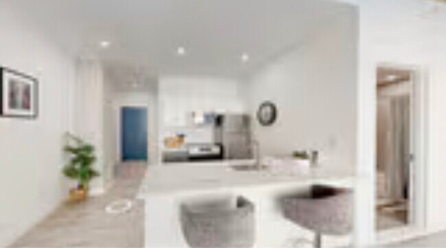 Photo - 10 Commerce Ct Unidad 130 apartments