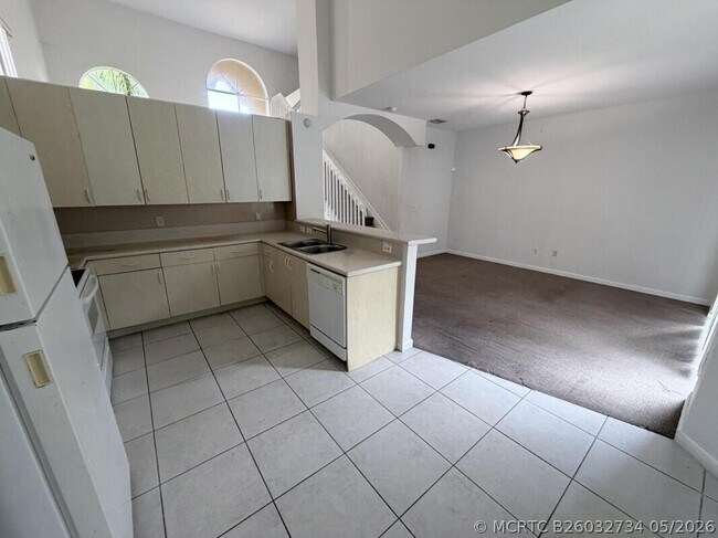 Photo - 3760 NE 15th St