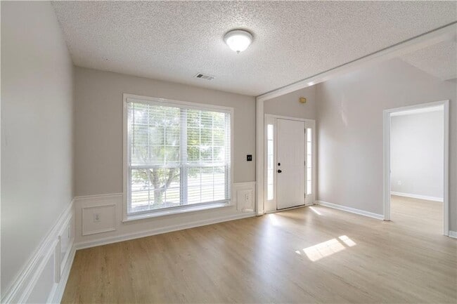 Photo - 3431 Chastain Glen Ln NE