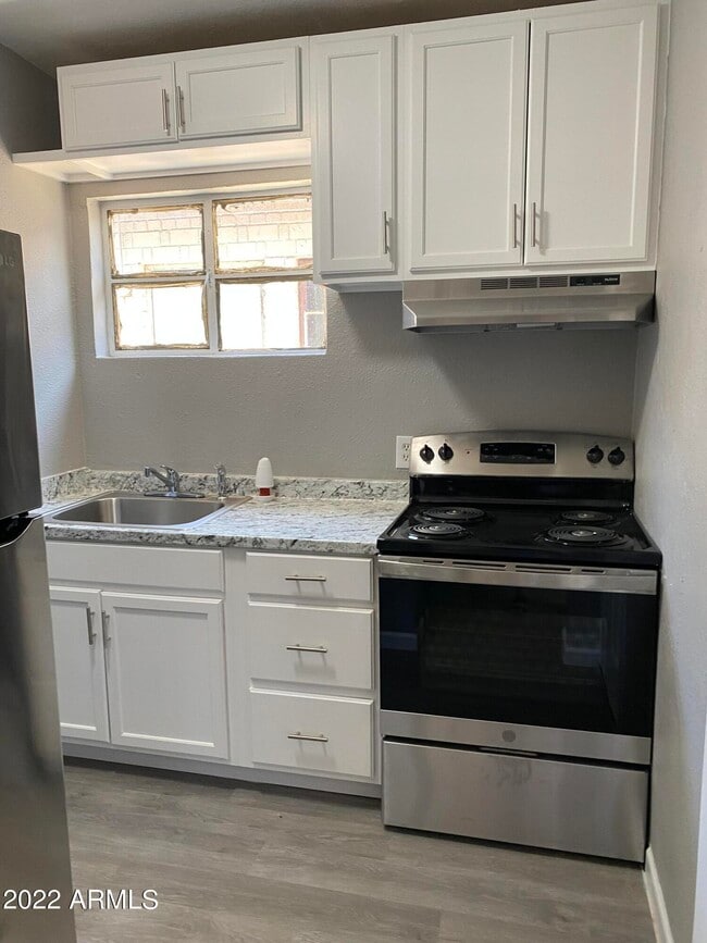 Photo - 1552 W McDowell Rd Unit 2