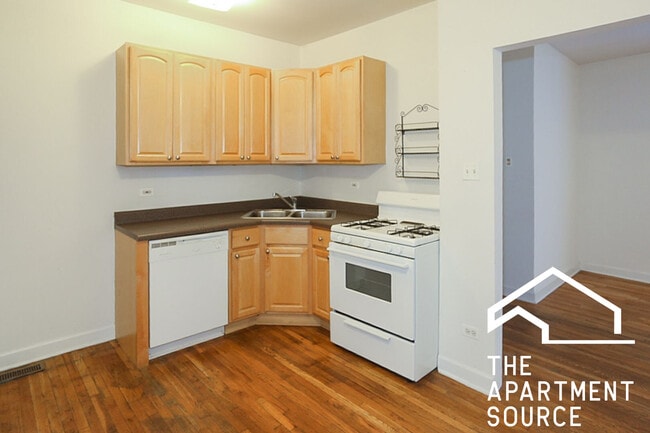 Photo - 3529 N Broadway Unit 1W