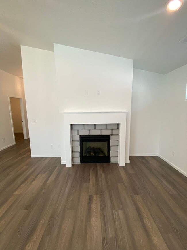 Photo - New Construction 3 Bed, 2 Bath House in Sp...