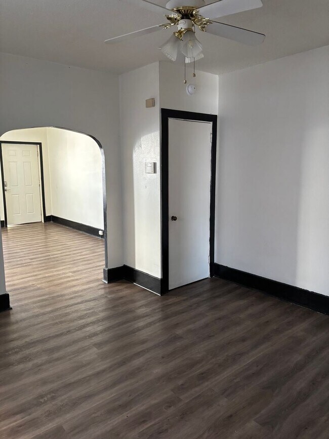 Photo - 3 Bedroom 1 Bath in Harrisburg, PA!