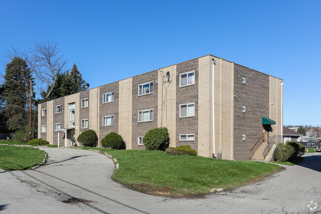 Building Photo - Oakmont Avenue Apartments LP