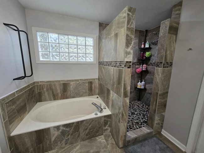 Photo - 1211 Fern Hollow Dr