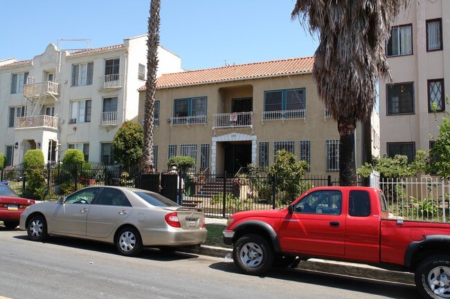 Building Photo - 240 S Catalina St Rental