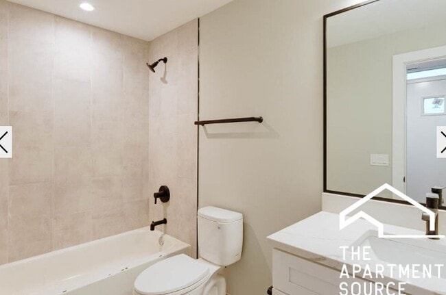 Photo - 4407 N Seeley Ave Unidad 5