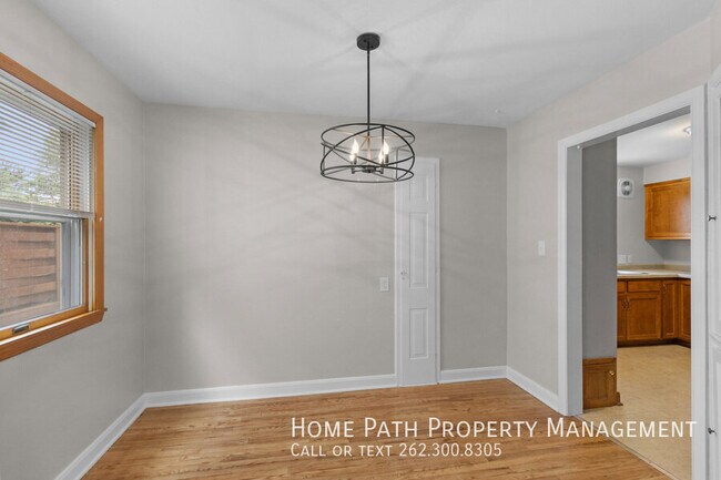 Photo - W63N399 Hillcrest Ave