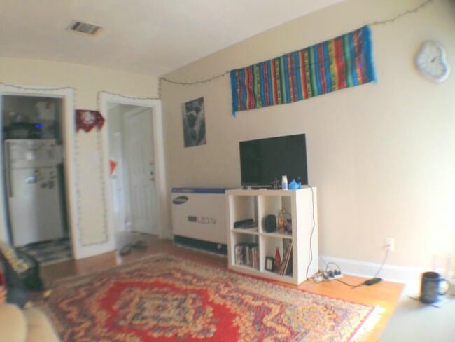 Photo - 906 W 22nd St Unit 3