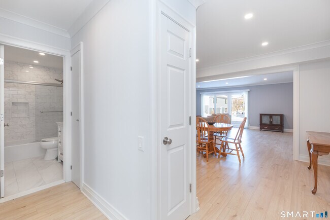 Photo - 13 Quincy Close Unit 13