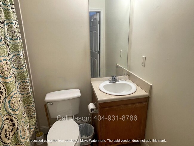 Photo - 250 Stafford St NW