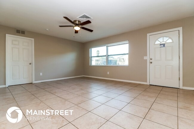 Photo - 1429 Spring Ln