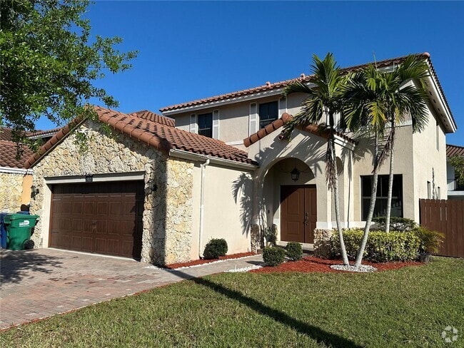 Building Photo - 9835 NW 10th St Rental