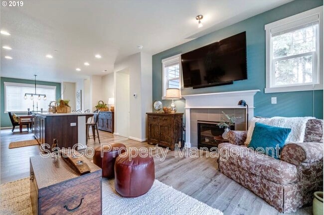 Photo - 175 NE 80th Ave