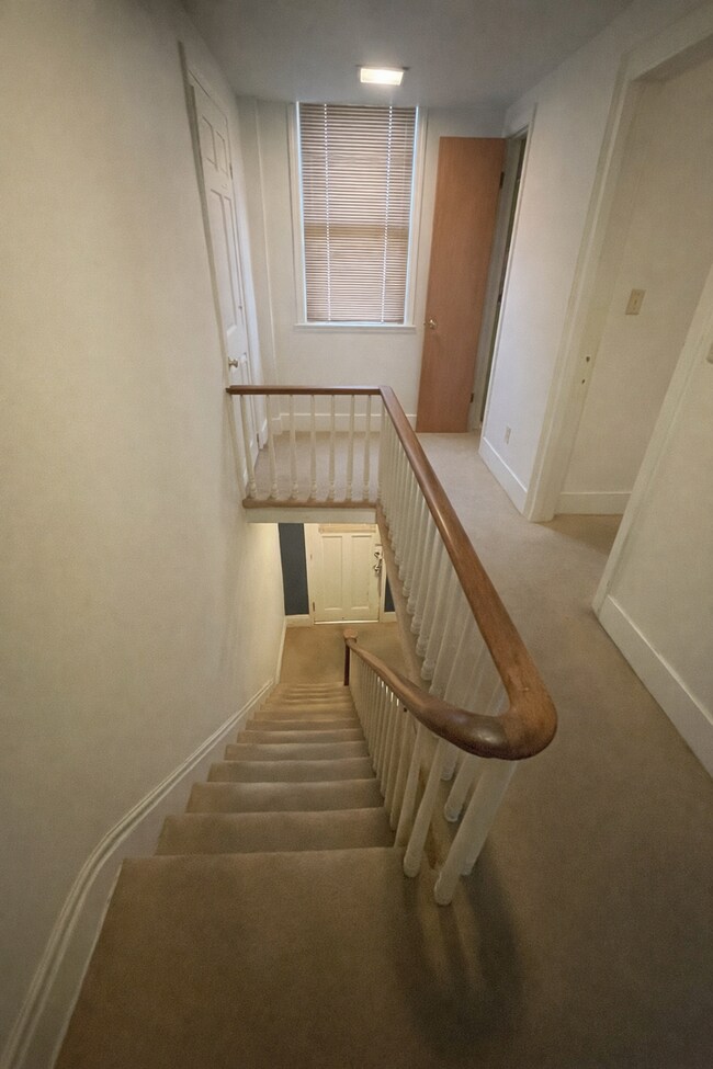 Photo - 215/217 N. Ashley St Unidad 215 N. Ashley St