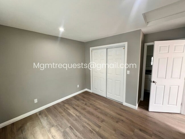 Photo - 3343 Lime St Unit 3345