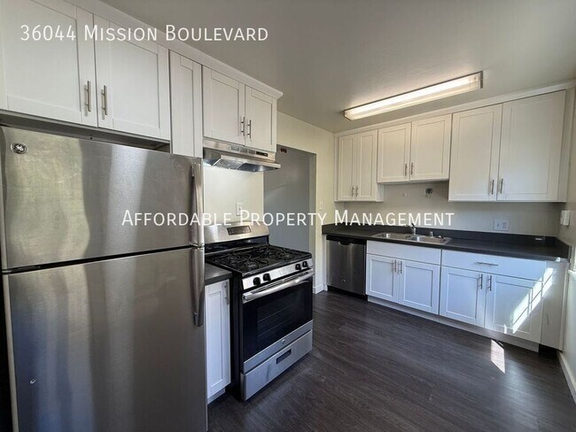 Photo - 36044 Mission Blvd