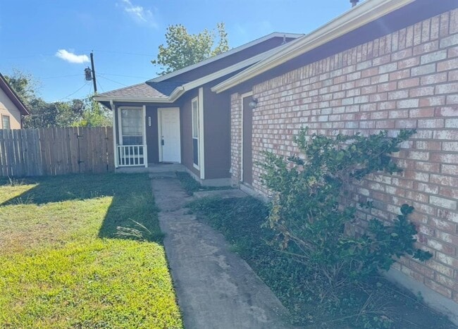 Photo - 805 Lexington Rd