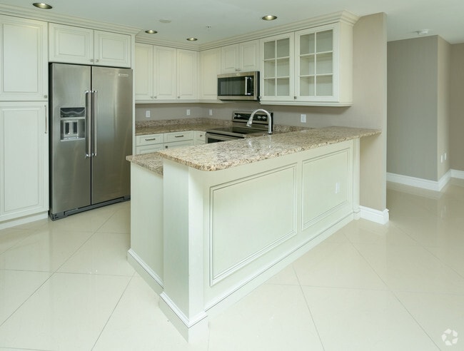 2BR,2BA_1,550 SF