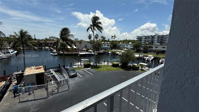 Photo - 16565 NE 26th Ave Unit 3G