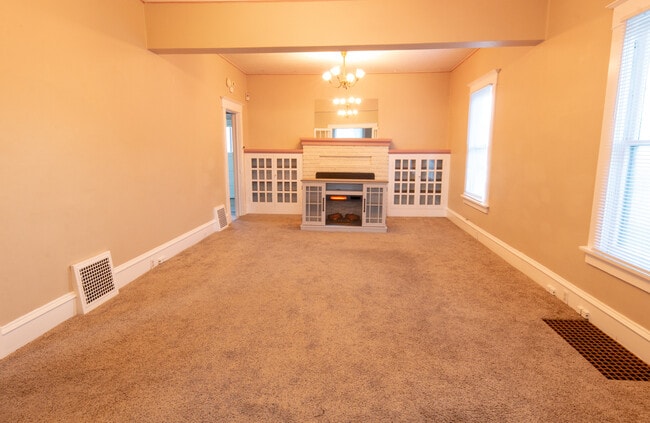 Living Room - 124 E Orchard Ave