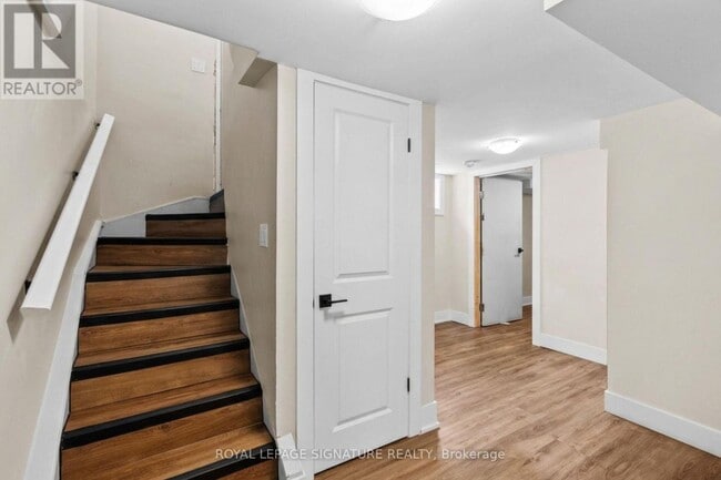 Photo - 17 Prestwick Ave