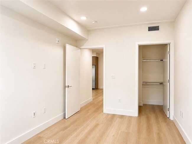 Photo - 12078 Guerin St Unidad 302
