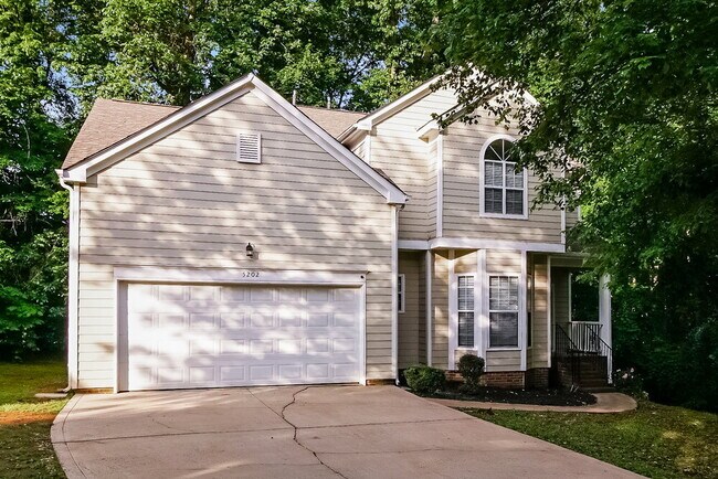 Photo - 5202 Hedgecrest Pl