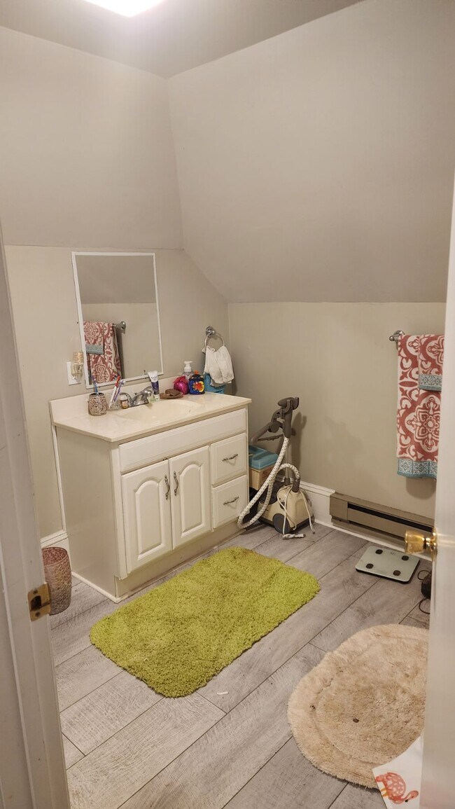 Photo - 331 Main St Unidad 3